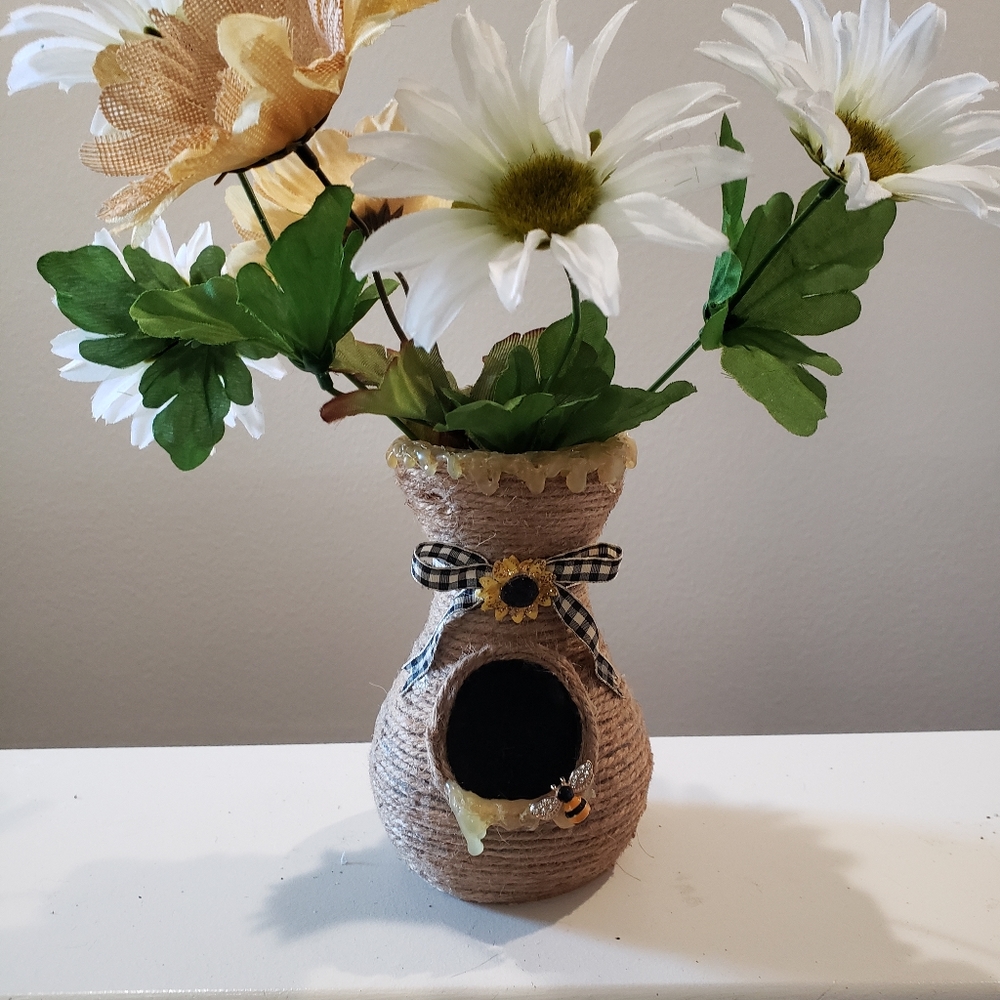 bee decor , bee skep vase